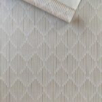 PAPEL DE PAREDE IMPORTADO GEOMÉTRICO CINZA E DOURADO VINÍLICO LUXO