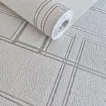 PAPEL DE PAREDE ULTRA RELEVO GEOMÉTRICO TOQUE MACIO BRANCO OFFWHITE E CINZA IMPORTADO